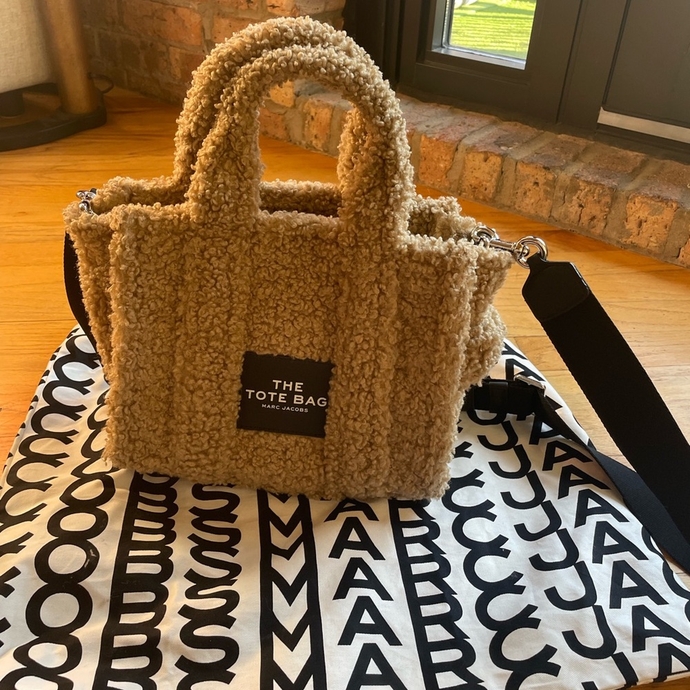 Marc Jacobs The Teddy Small Tote
